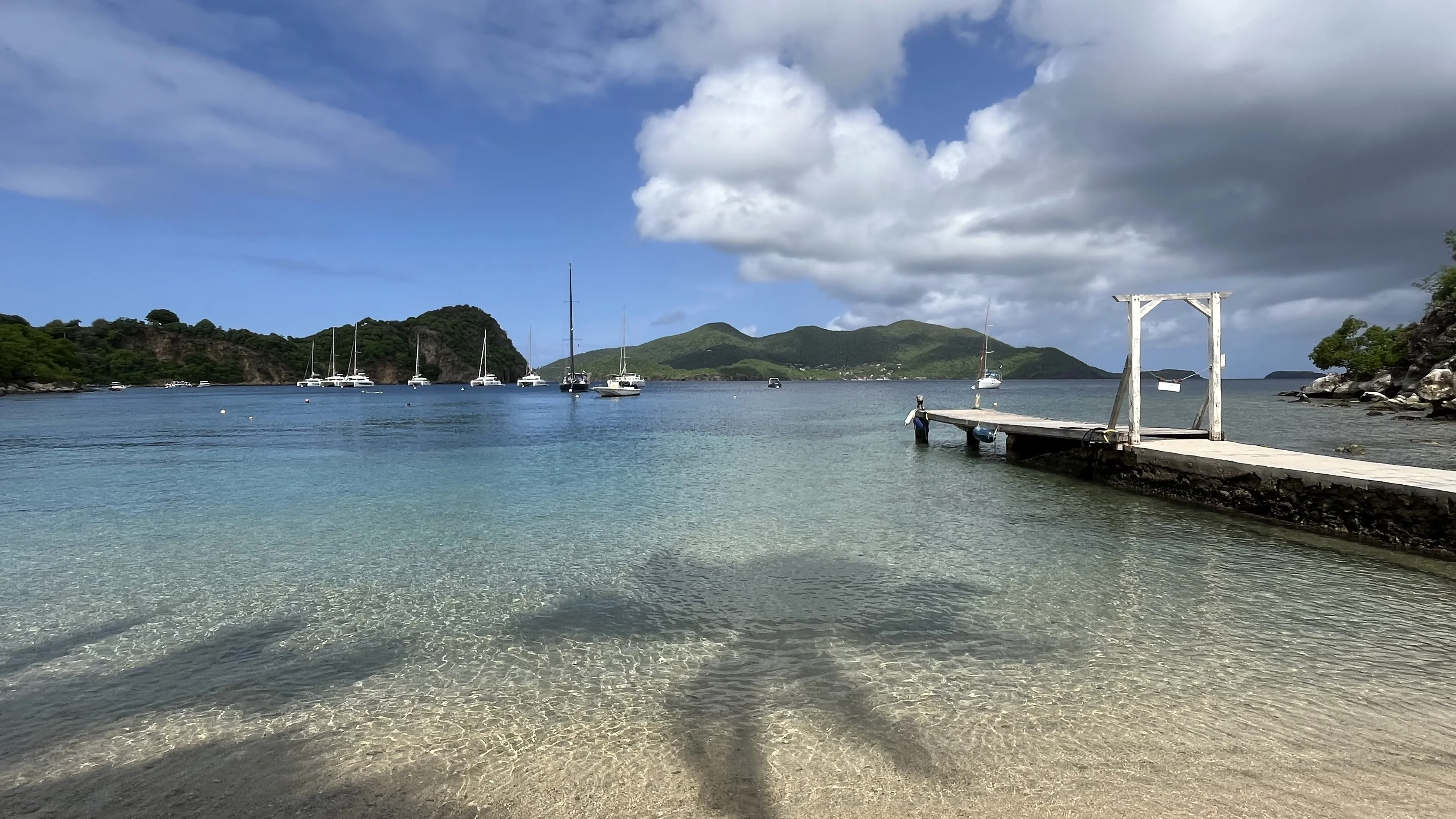 Les Saintes en voiturette électrique lors d'un EVJF en Guadeloupe